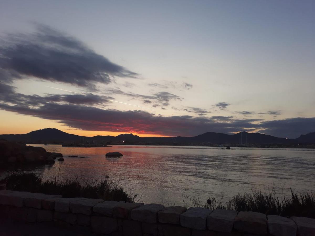 Il Mare Di Olbia Holiday Apartment エクステリア 写真